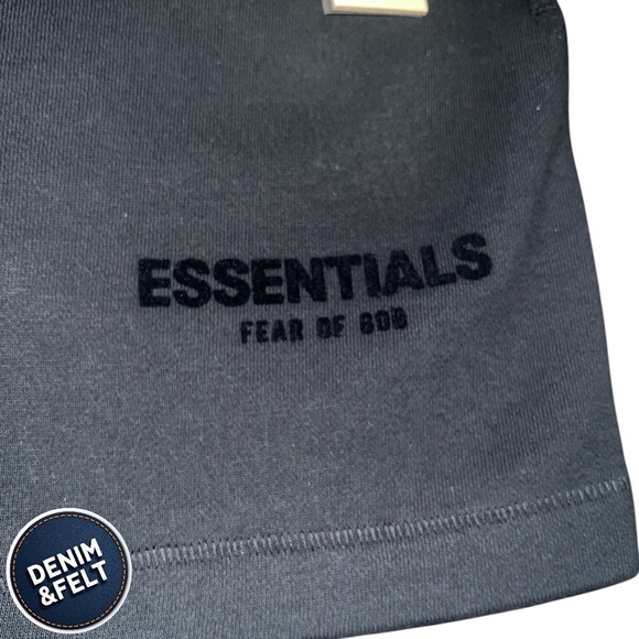 Essentials Fear of God Essentials Men’s "BLACK"
STRETCH LIMO SWEATSHORTS | NEW🔥 - Picture 9 of 16